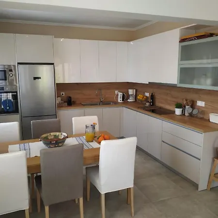 Two Palm Trees Apartamento