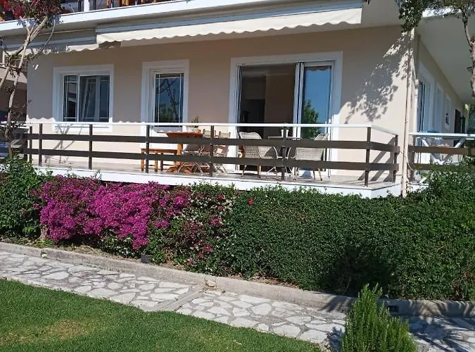 Two Palm Trees Апартаменты Нидри